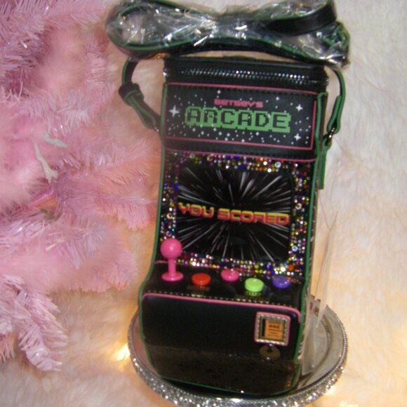 Betsey Johnson Kitsch Scored! Crossbody Black Arcade NWT - Picture 2 of 16